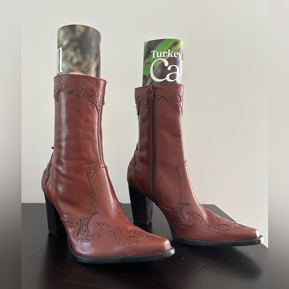 ANTONIO MELANI Brown Leather Heeled Boots Western Style Glove Fit Size 7.5